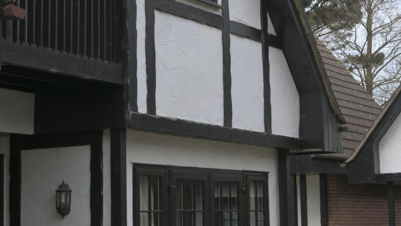 25 Tudor Court, Tolroy Manor ヘイル エクステリア 写真